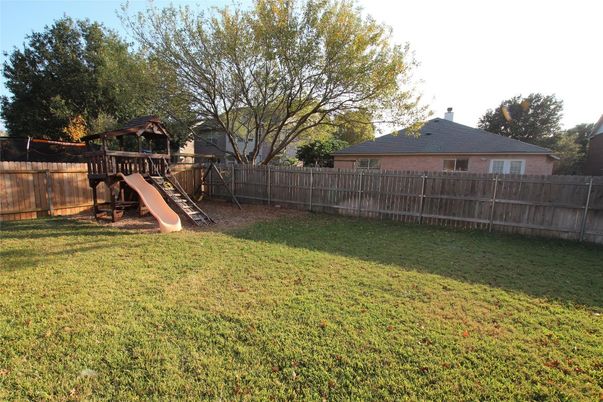 Backyard, Exterior, Playground