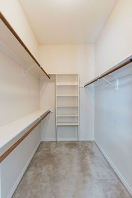 Interior, Walk-in Closets