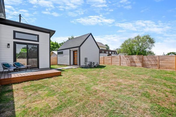 Backyard, Exterior