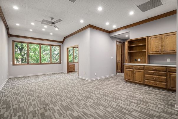 Empty room, Interior, Recessed Lighting
