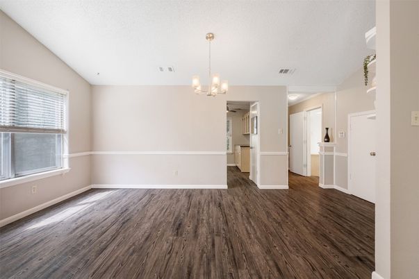 Chandelier, Empty room, Interior, Wood Texture Flooring