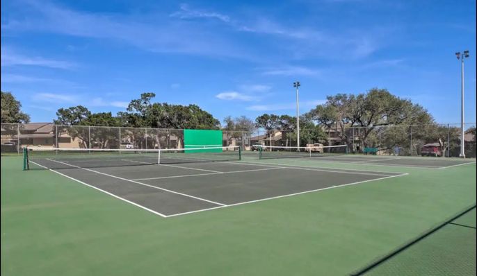 Exterior, Tennis Courts