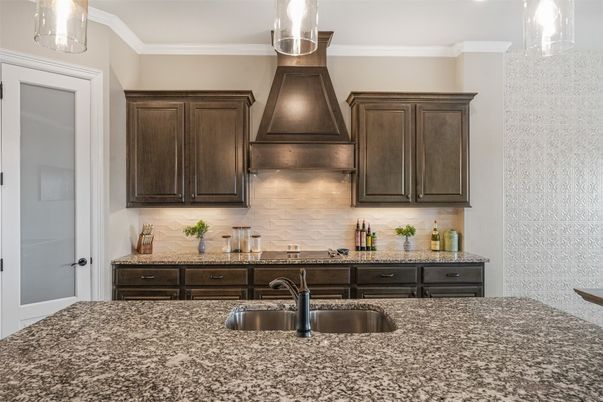 Interior, Kitchen, Living room, Pendant Lights, Recessed Lighting, Stainless Steel Appliances, Wood Texture Flooring