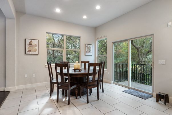 Dining room, Interior, Recessed Lighting
