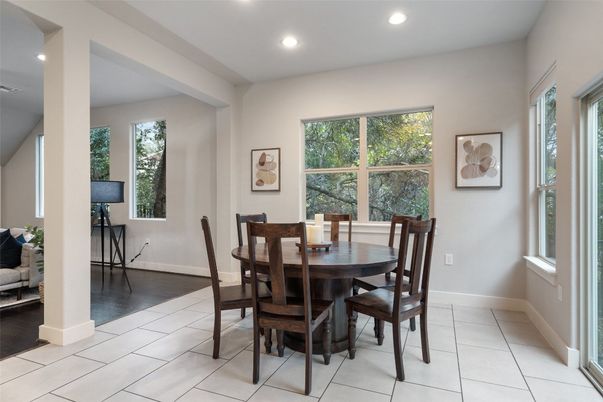 Dining room, Interior, Recessed Lighting