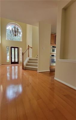 Chandelier, Empty room, Interior, Wood Texture Flooring