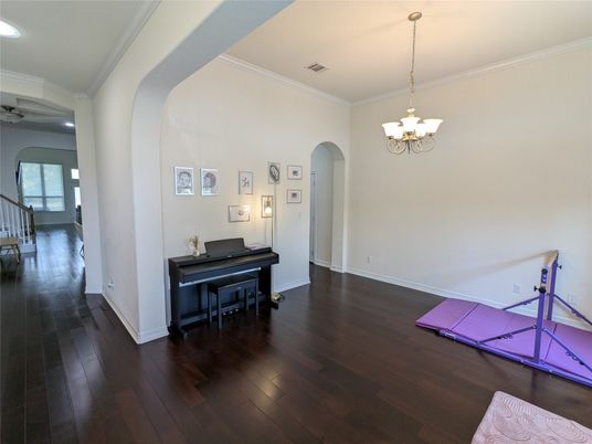 Chandelier, Interior, Piano, Recessed Lighting, Wood Texture Flooring