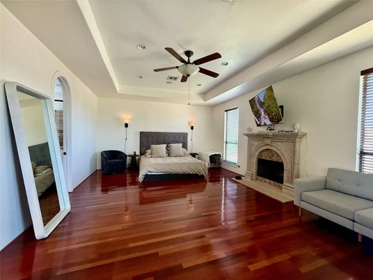 Bedroom, Fireplace, Interior, Recessed Lighting, Wood Texture Flooring