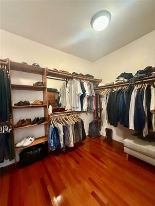 Interior, Walk-in Closets, Wood Texture Flooring