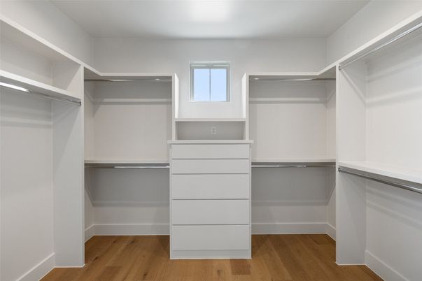 Interior, Walk-in Closets, Wood Texture Flooring