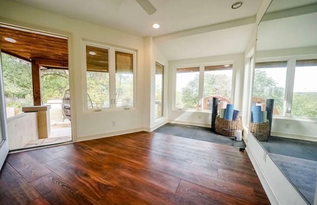 Interior, Recessed Lighting, Wood Texture Flooring
