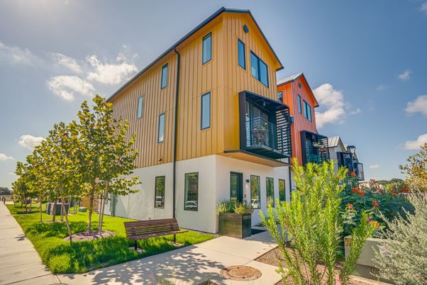 Backyard, Exterior, Facade, Modern