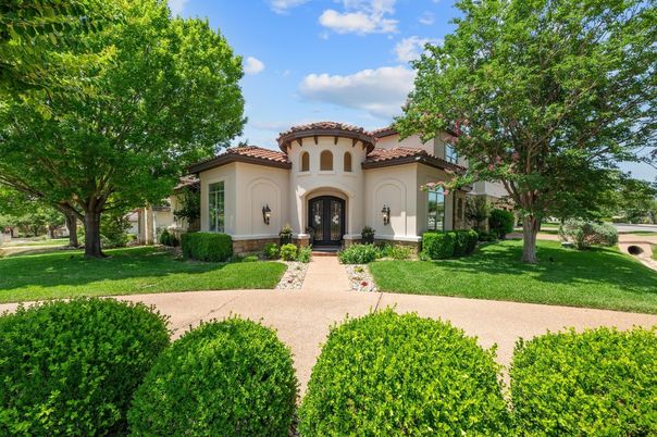 Backyard, Exterior, Facade, Mediterranean