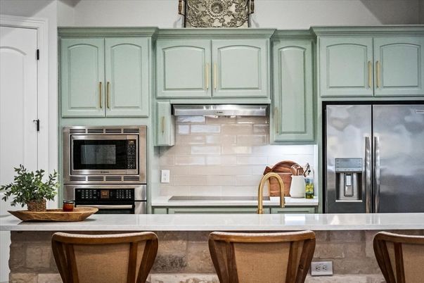 Interior, Kitchen, Stainless Steel Appliances