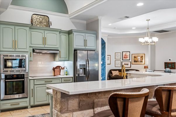 Chandelier, Interior, Kitchen, Recessed Lighting, Stainless Steel Appliances
