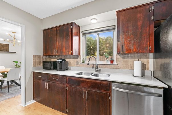 Dining room, Interior, Kitchen, Stainless Steel Appliances, Wood Texture Flooring