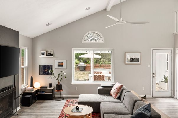 Interior, Living room, Recessed Lighting, Wood Texture Flooring