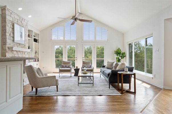 Interior, Living room, Recessed Lighting, Wood Texture Flooring