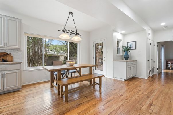 Dining room, Interior, Pendant Lights, Recessed Lighting, Wood Texture Flooring