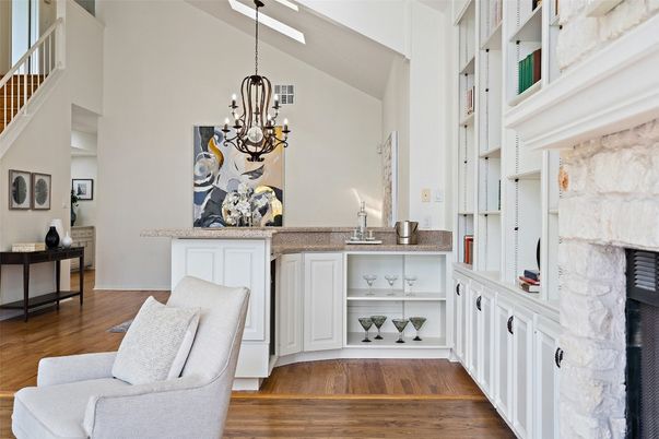 Chandelier, Interior, Wood Texture Flooring