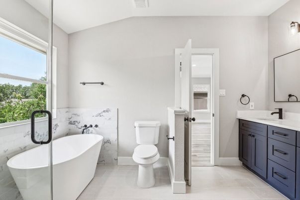 Bathroom, Free Standing Baths, Interior