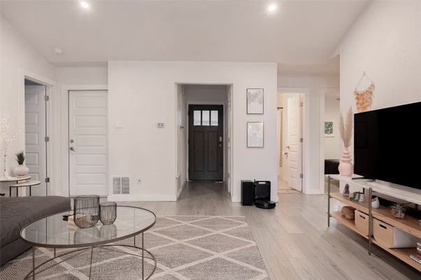 Interior, Recessed Lighting, Wood Texture Flooring