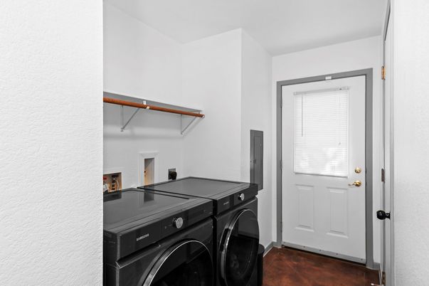 Interior, Washer