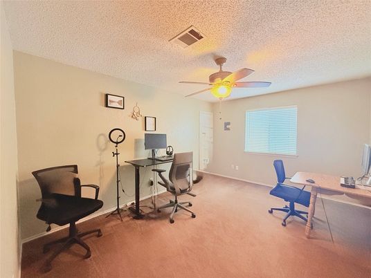 Home Office, Interior