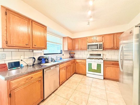 Interior, Kitchen, Stainless Steel Appliances