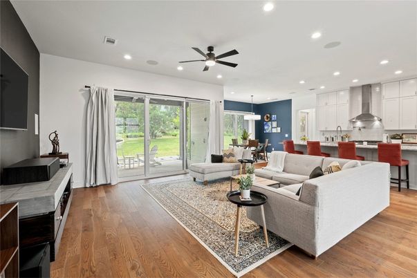 Dining room, Interior, Kitchen, Living room, Pendant Lights, Recessed Lighting, Stainless Steel Appliances, Wood Texture Flooring