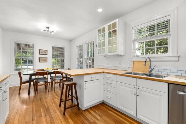 Dining room, Interior, Kitchen, Recessed Lighting, Wood Texture Flooring