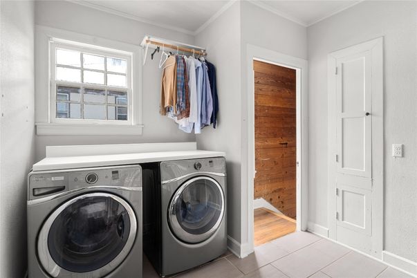 Interior, Washer, Wood Texture Flooring, Wooden Walls