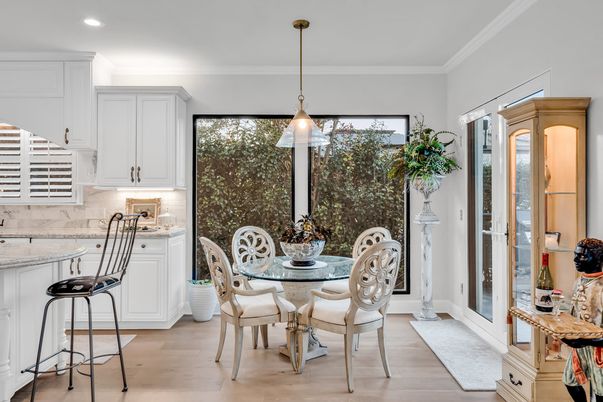 Dining room, Interior, Kitchen, Pendant Lights, Recessed Lighting, Wood Texture Flooring