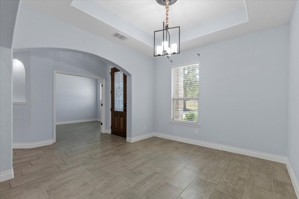Empty room, Interior, Pendant Lights