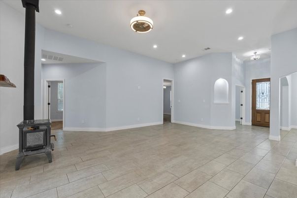 Empty room, Interior, Recessed Lighting