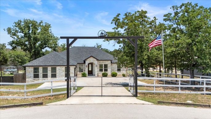 Backyard, Exterior, Facade, French Provincial