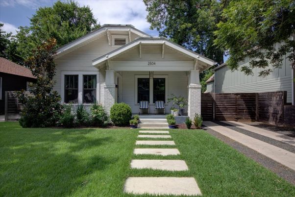 Exterior, Facade, American Craftsman