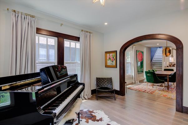 Interior, Piano, Recessed Lighting, Wood Texture Flooring