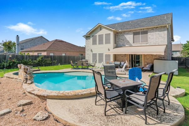 Exterior, Pool