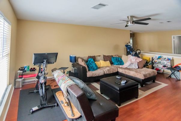 Fitness Equipment, Interior, Living room