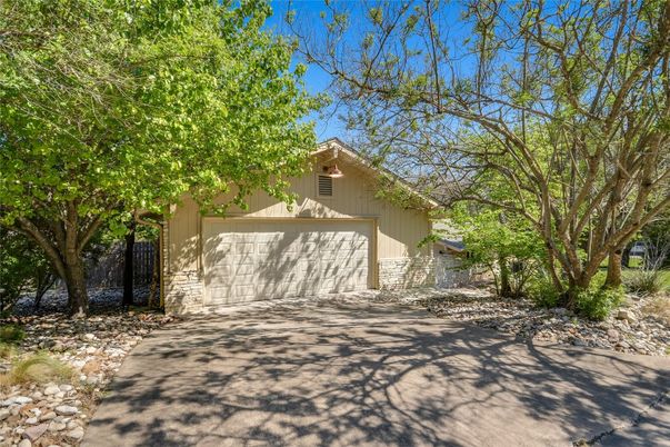 Detached Garage, Exterior