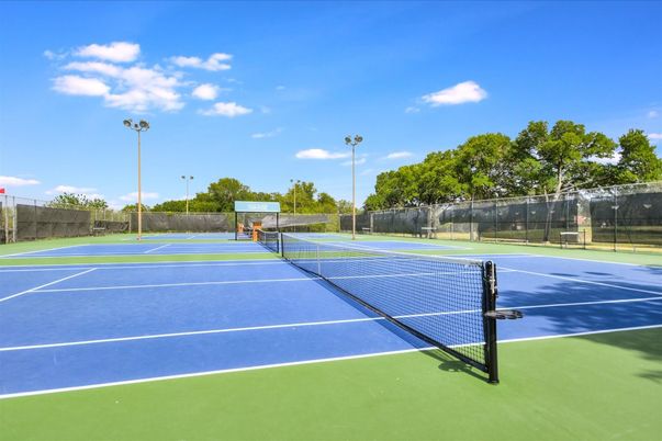 Exterior, Tennis Courts