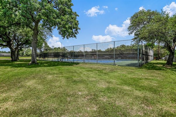 Exterior, Tennis Courts