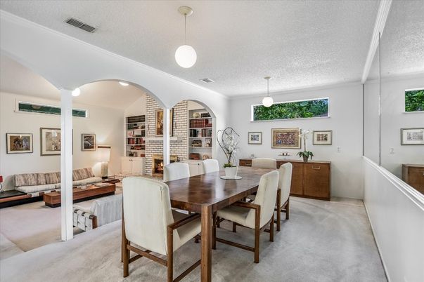 Dining room, Interior, Pendant Lights, Recessed Lighting