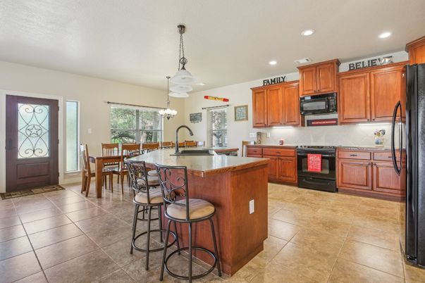 Chandelier, Dining room, Interior, Kitchen, Pendant Lights, Recessed Lighting