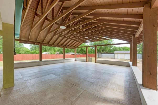 Exterior, Wooden Beams
