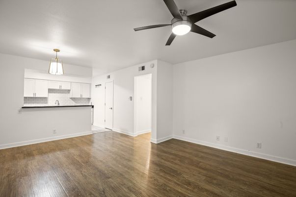 Empty room, Interior, Kitchen, Wood Texture Flooring