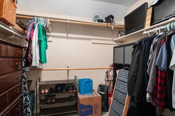 Interior, Walk-in Closets