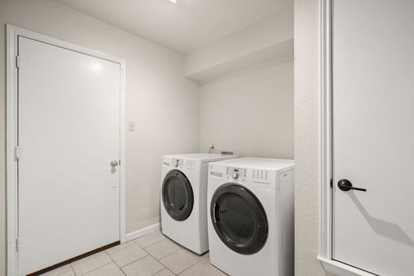 Interior, Washer