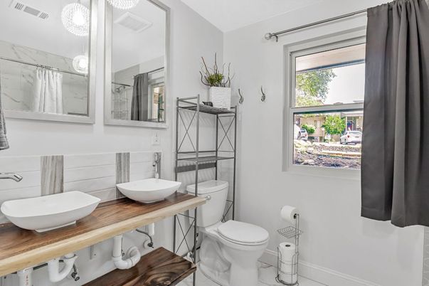Bathroom, Dual Sink Vanities, Interior